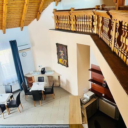 Gabor Panzio Aparthotel Gyál Екстериор снимка